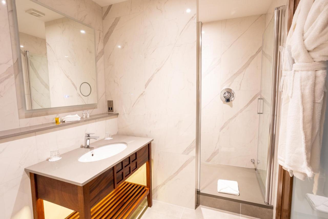 Lawlors Hotel Naas Dış mekan fotoğraf